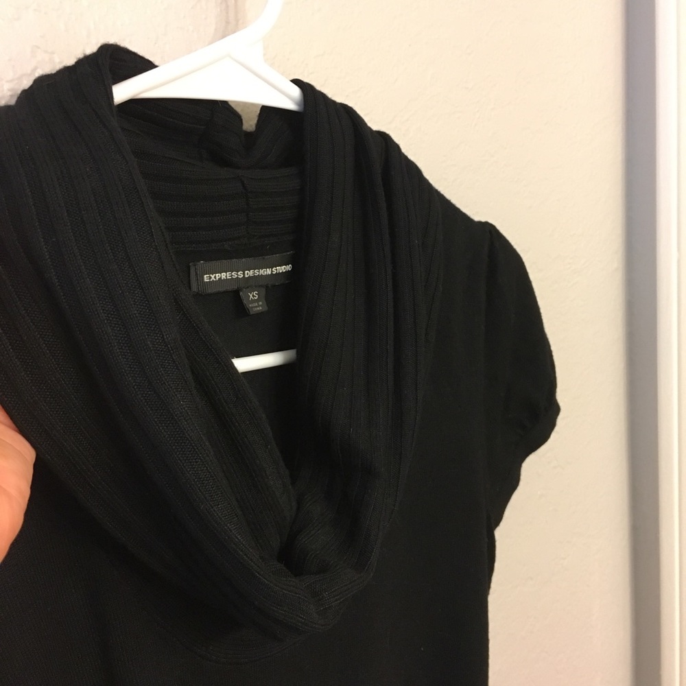 Express Sweater - Picture 5 of 5